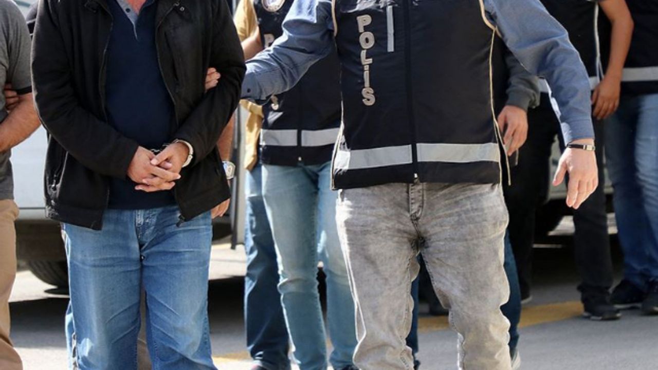 Van'da FETÖ operasyonu: 4 kişi tutuklandı