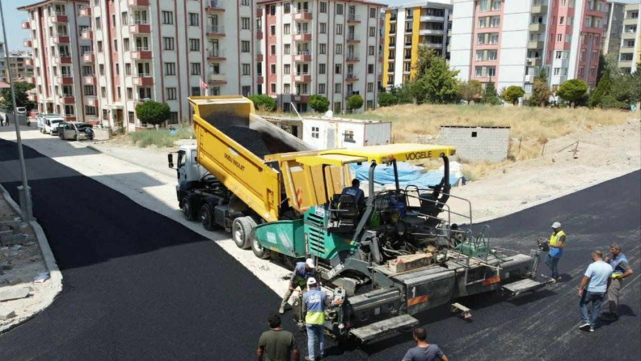İpekyolu’nda asfalt çalışmaları hızlandı