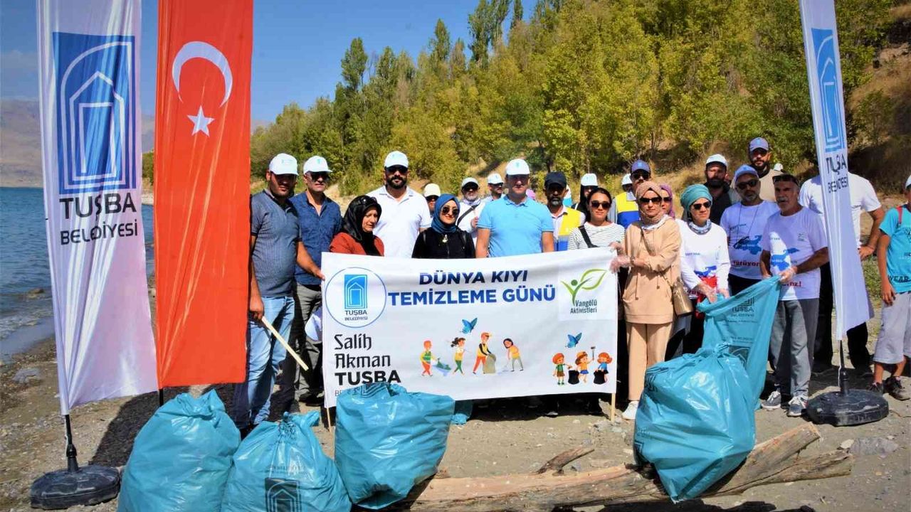Tuşba Belediyesinden ‘Uluslararası Kıyı Temizleme Günü’ etkinliği