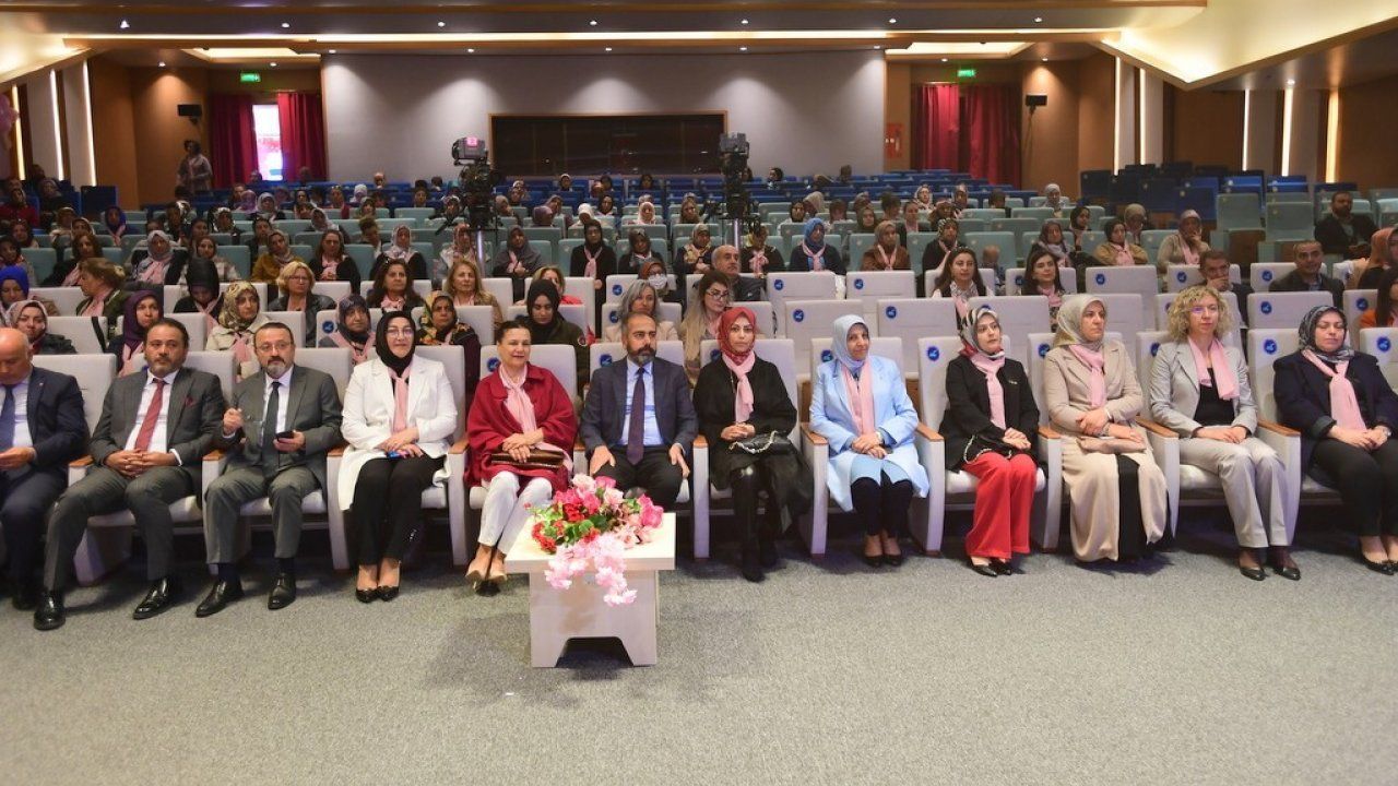 Van Büyükşehir Belediyesinden meme kanseri farkındalık semineri