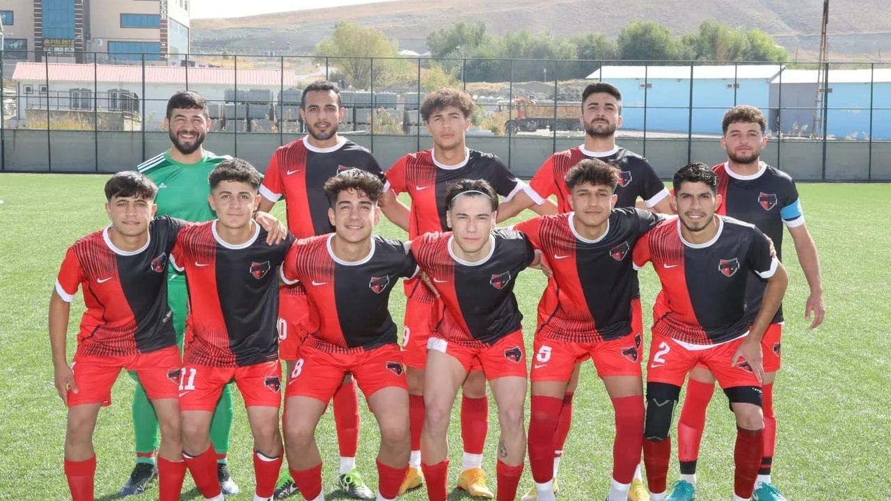 Van Büyükşehir Belediyespor, Altay Eğitim Kültür Spor’u 2-0 yendi