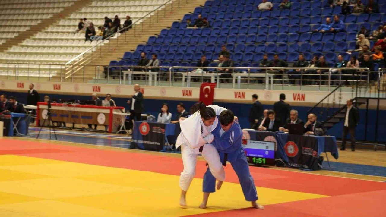 Ümitler Judo 1.Lig 1.Etap müsabakaları Van’da başladı