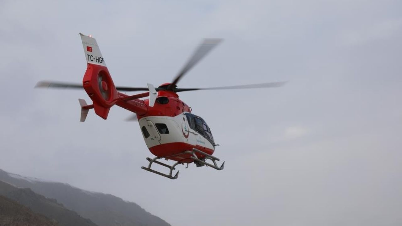 Van’da ambulans helikopter 2022 yılında 112 hasta kurtardı