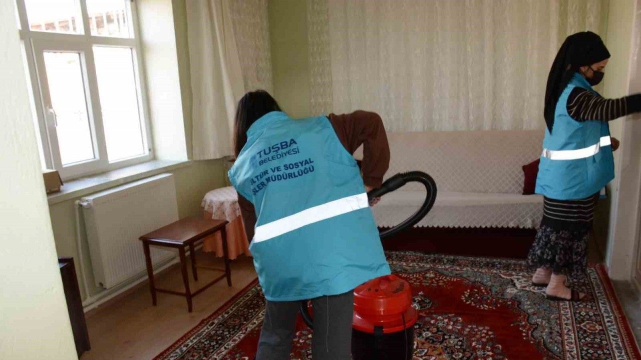 Tuşba Belediyesinden ‘evde temizlik’ hizmeti